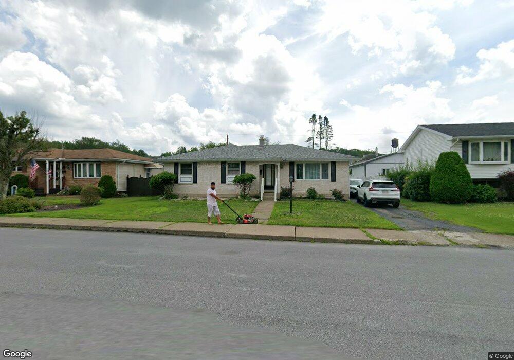 520 Thirwell Ave, Hazleton, PA 18201 - photo 1