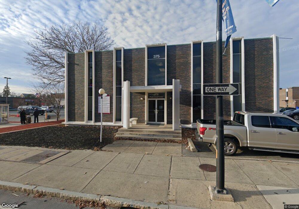 375 Common St unit E, Lawrence, MA 01840 - photo 1