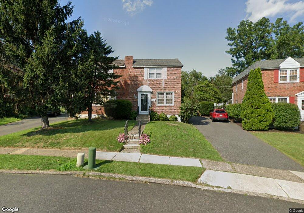 317 Holland St, Crum Lynne, PA 19022 - photo 1