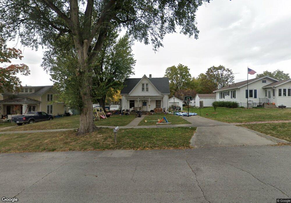 209 E Sheridan Ave, Shenandoah, IA 51601 - photo 1