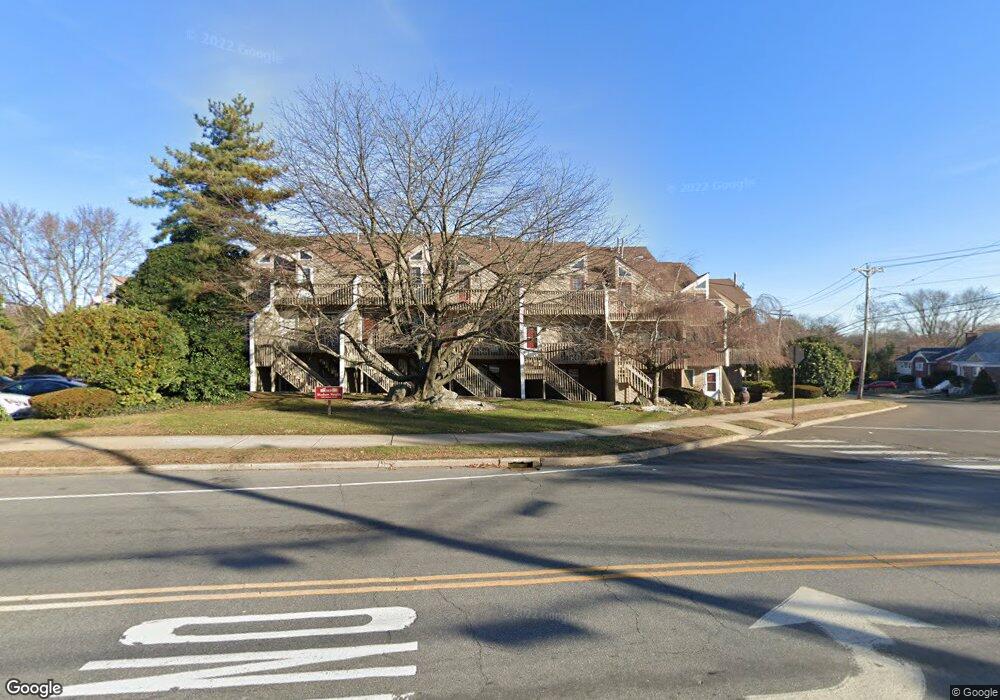 3370 Madison Ave unit 11B, Bridgeport, CT 06606 - photo 1