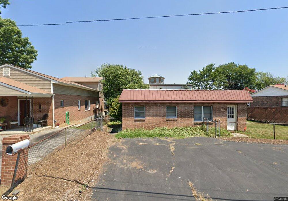 134 Kingston Park Ln, Middle River, MD 21220 - photo 1