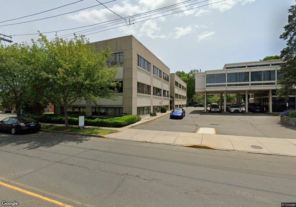 98 Elm St unit 2, West Haven, CT 06516 - photo 1