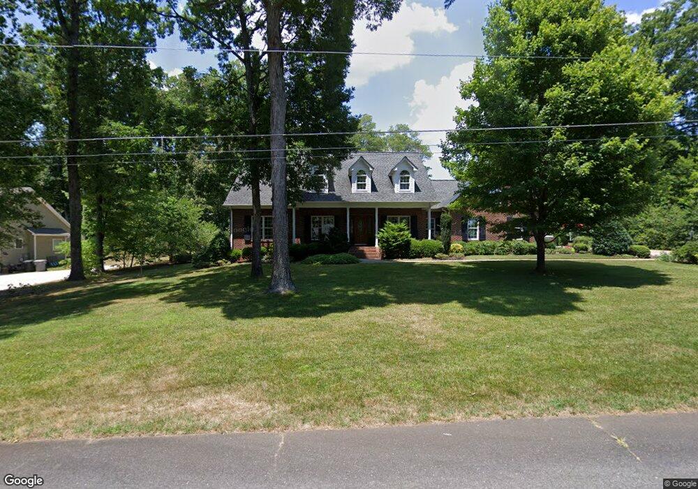 621 Hazelwood St, Asheboro, NC 27205 - photo 1