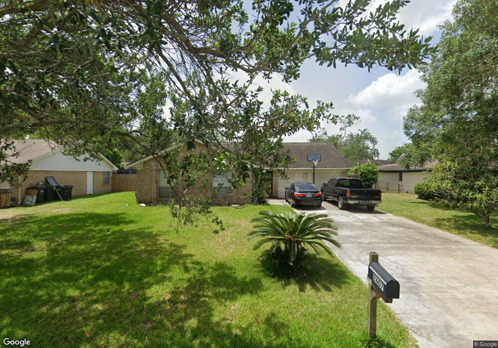 2607 Perry Ln, Alvin, TX 77511 - photo 1