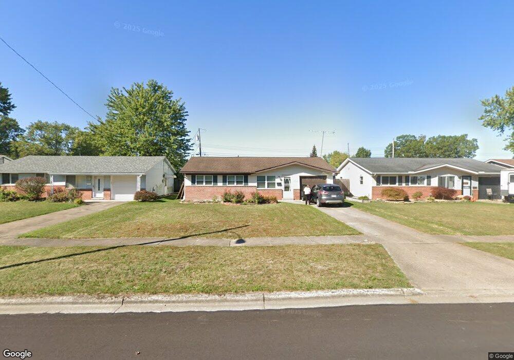 4704 Meadow Ln, Lorain, OH 44055 - photo 1