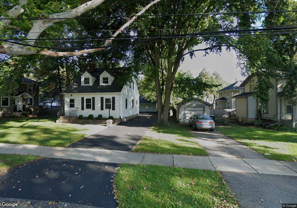 317 Mckee St, Batavia, IL 60510 - photo 1