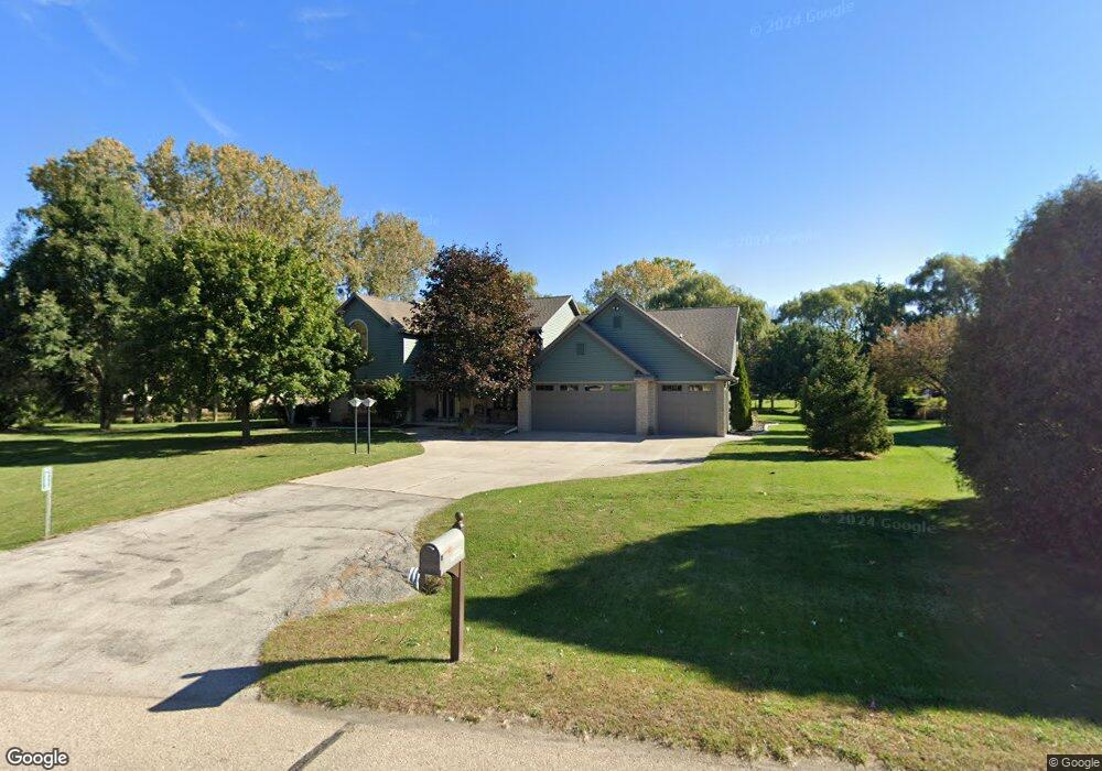 N9662 Shepherd Ln, Appleton, WI 54915 - photo 1