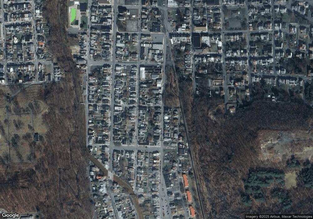 102 S Pearl St, Shamokin, PA 17872 - photo 1