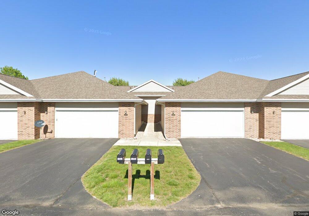 1445 Asbury Ln, Waterloo, IA 50701 - photo 1