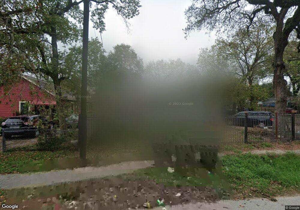 405 King St, Houston, TX 77022 - photo 1