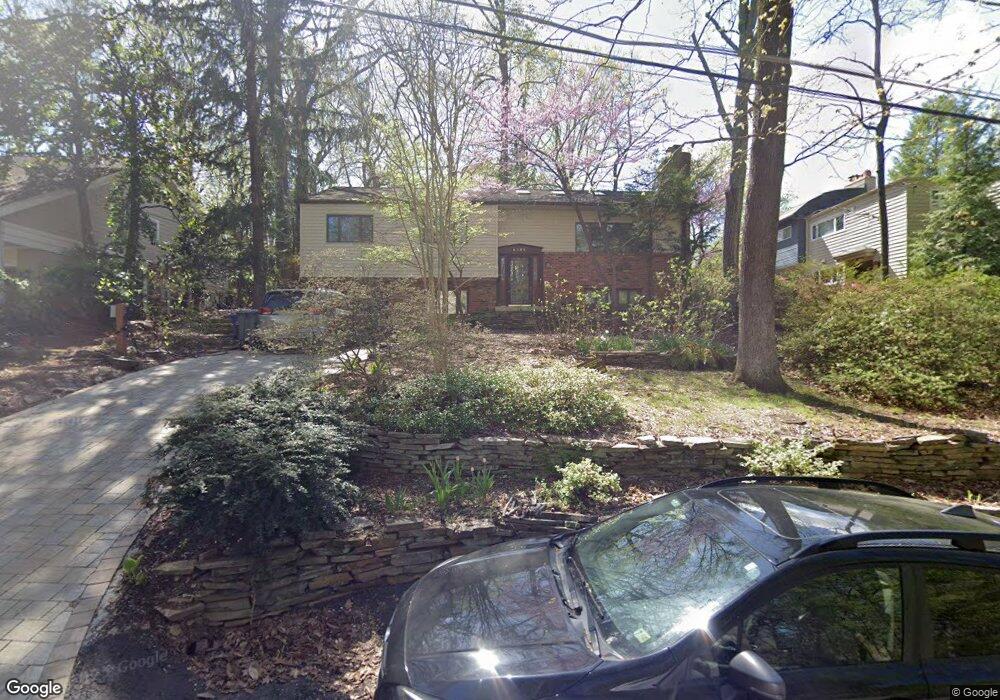 6388 Dockser Terrace, Falls Church, VA 22041 - photo 1