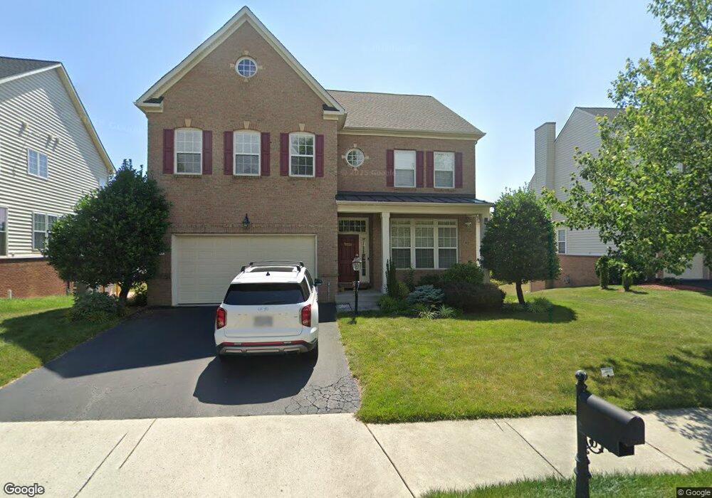 22803 Oakgrove Rd, Sterling, VA 20166 - photo 1