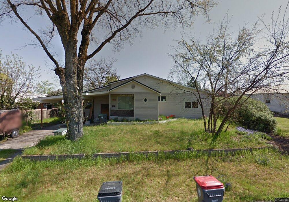 141 S 7th St, Central Point, OR 97502 - photo 1