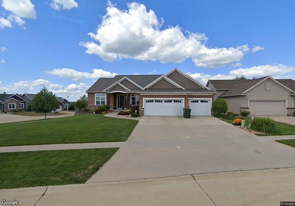 6728 Red Granite Ct NW, Cedar Rapids, IA 52405 - photo 1