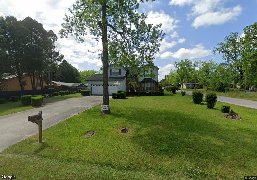 616 W Chattahoochee St, Fitzgerald, GA 31750 - photo 1