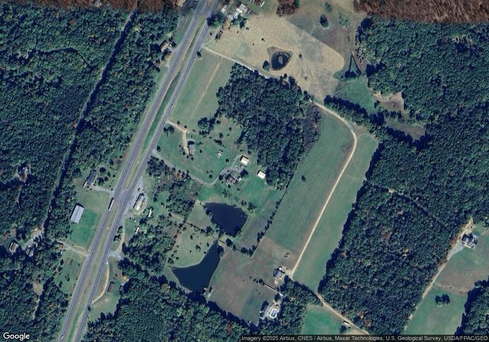 8434 N Frederick Pike, Cross Junction, VA 22625 - photo 1