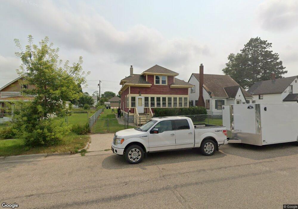 514 3rd Ave NW, Jamestown, ND 58401 - photo 1