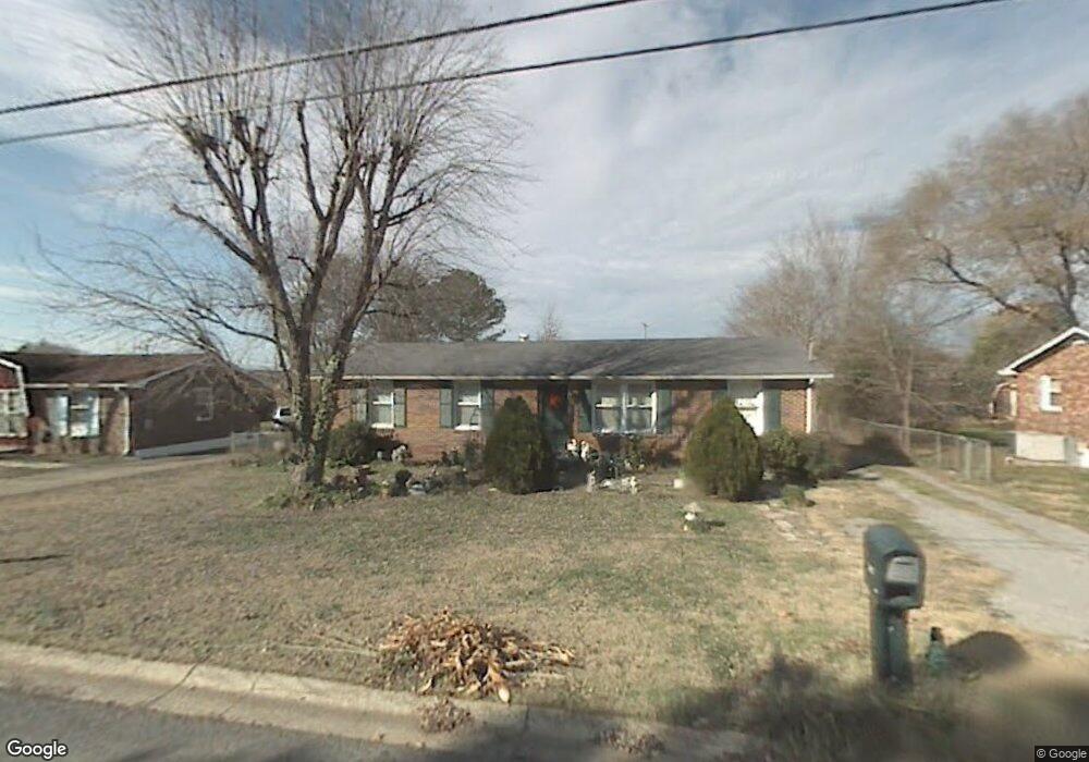 611 Shoma Dr, Shelbyville, TN 37160 - photo 1