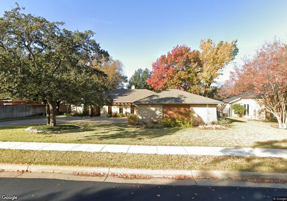 3805 Cambridge Cir E, Bedford, TX 76021 - photo 1