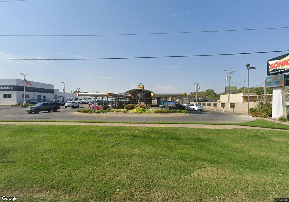 3721 SW Topeka Blvd, Topeka, KS 66609 - photo 1