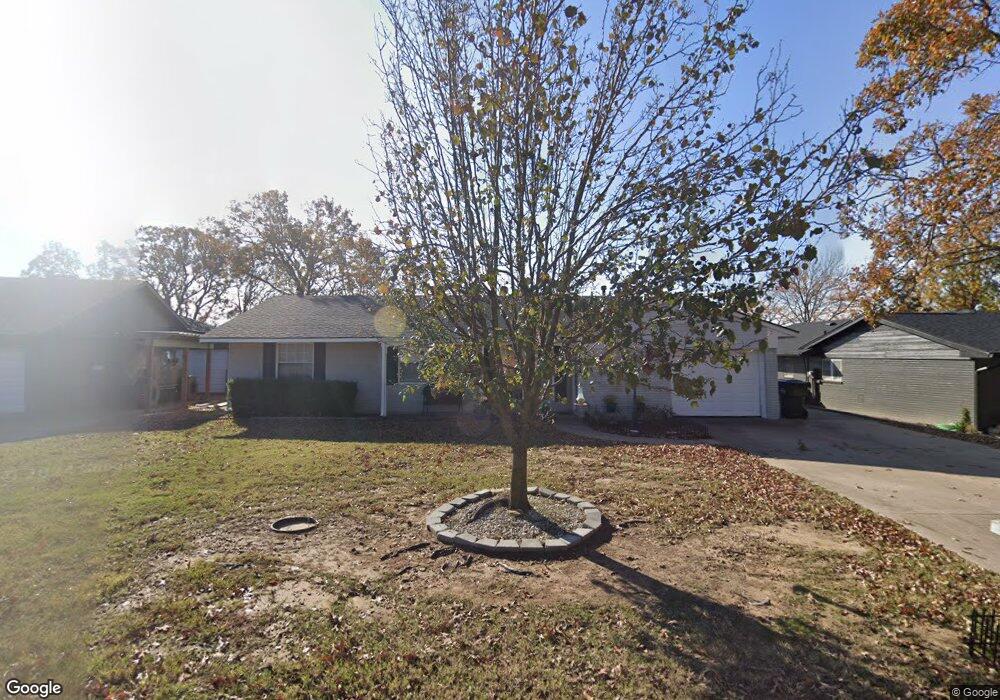 1215 Wade Wells Dr, Henryetta, OK 74437 - photo 1