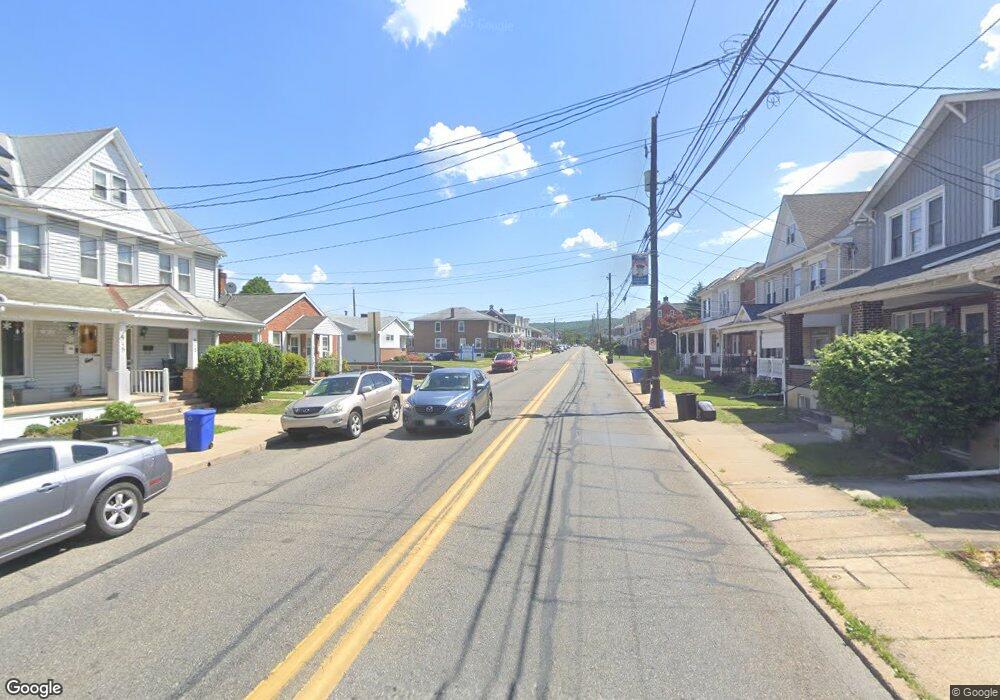 40454051 Chestnut St, Emmaus, PA 18049 - photo 1