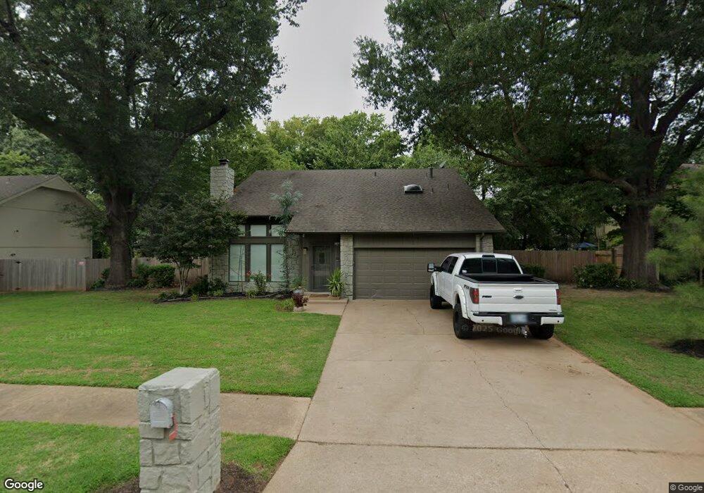 7104 S Peach Ave, Broken Arrow, OK 74011 - photo 1