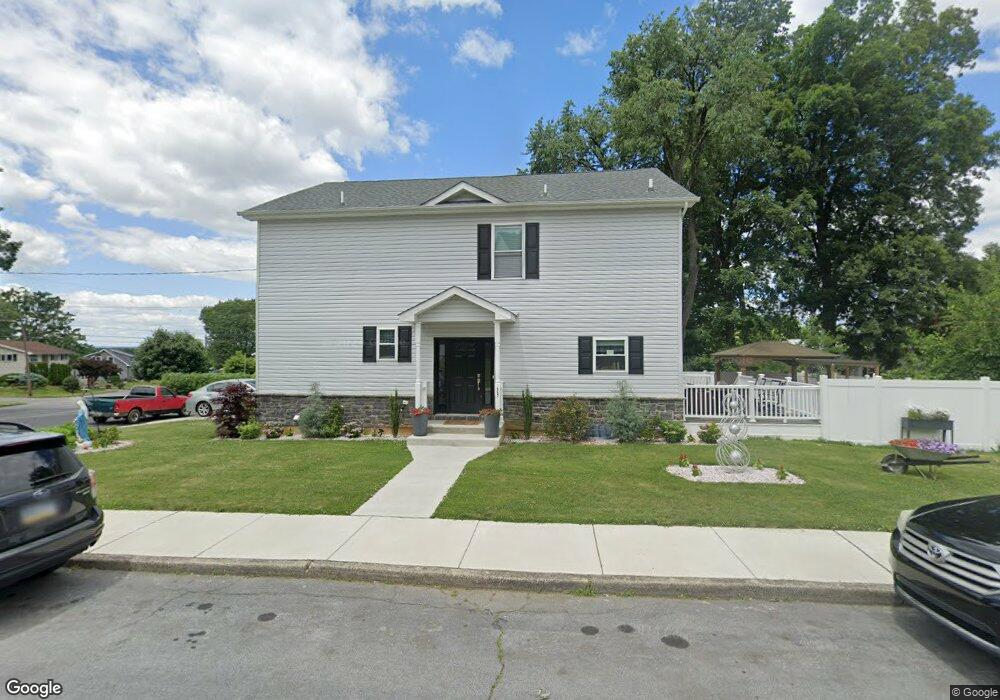 2557 26th St SW, Allentown, PA 18103 - photo 1