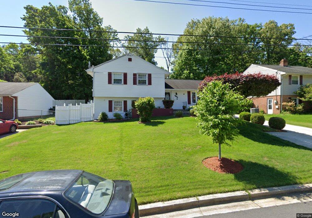 3109 Chapel View Dr, Beltsville, MD 20705 - photo 1