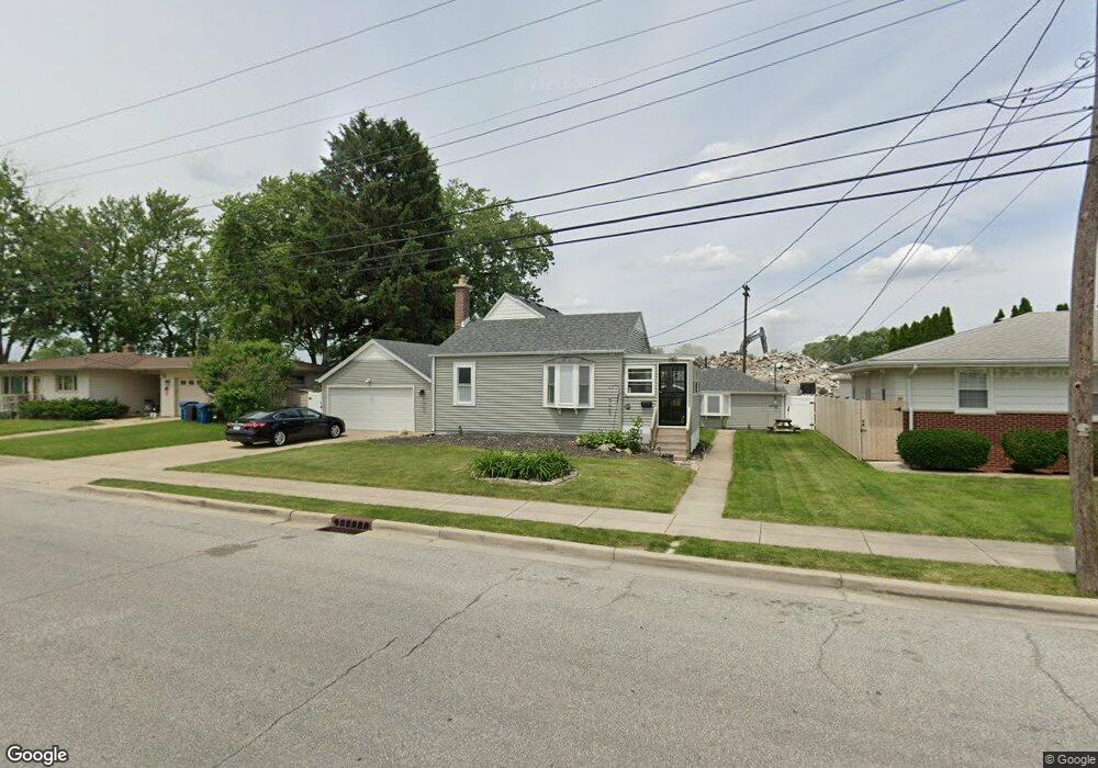 111 Matteson St, Dyer, IN 46311 - photo 1