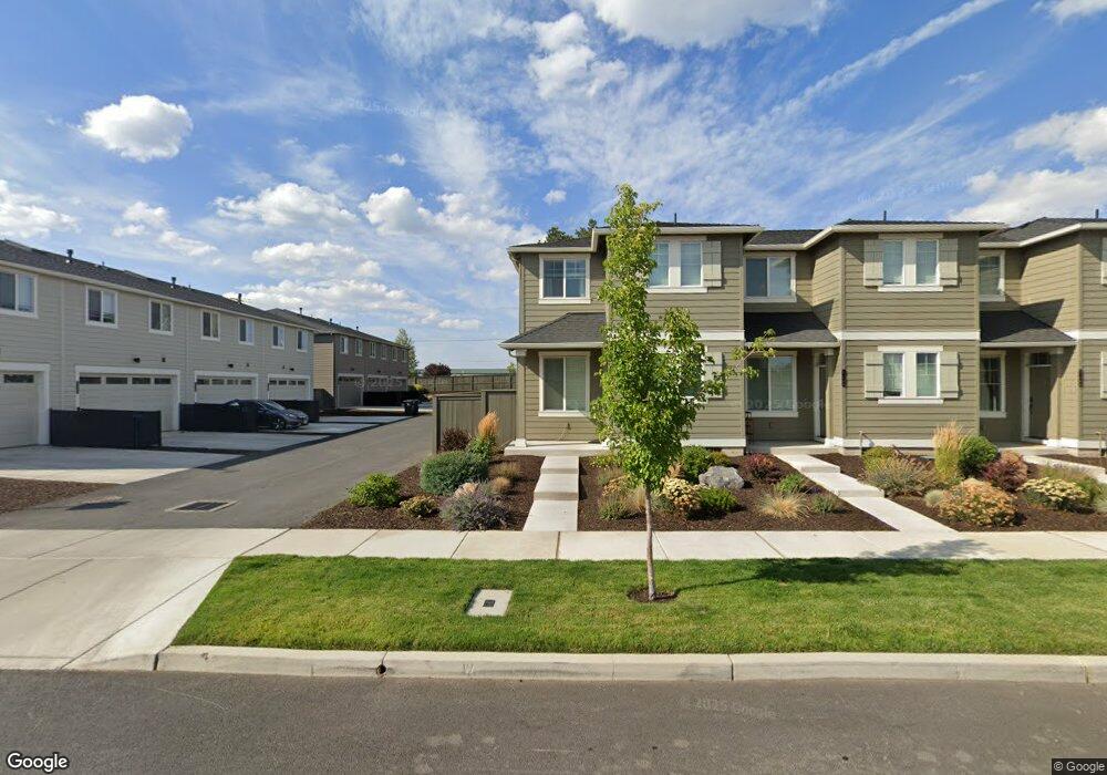 61646 SE Depot Loop, Bend, OR 97702 - photo 1