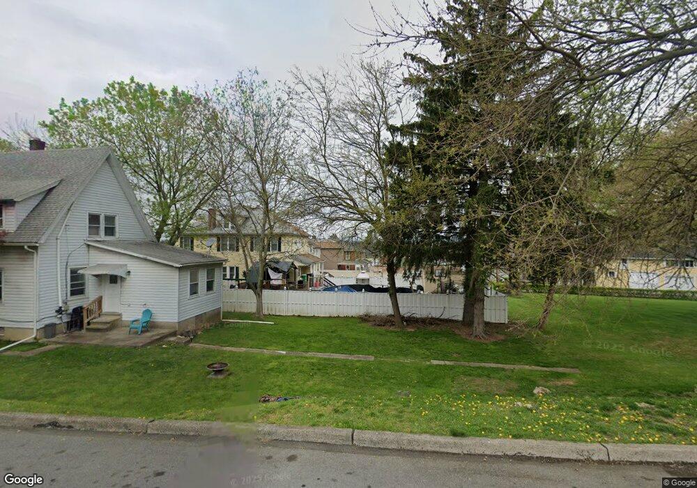 1041 E Chew St, Allentown, PA 18109 - photo 1