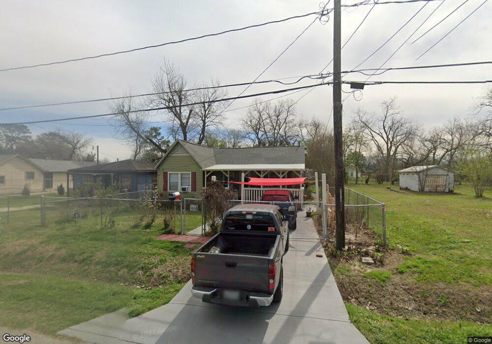 2210 Creston Dr, Houston, TX 77026 - photo 1