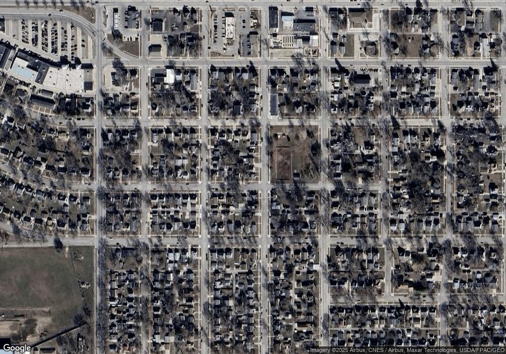 310 9th St SW, Austin, MN 55912 - photo 1