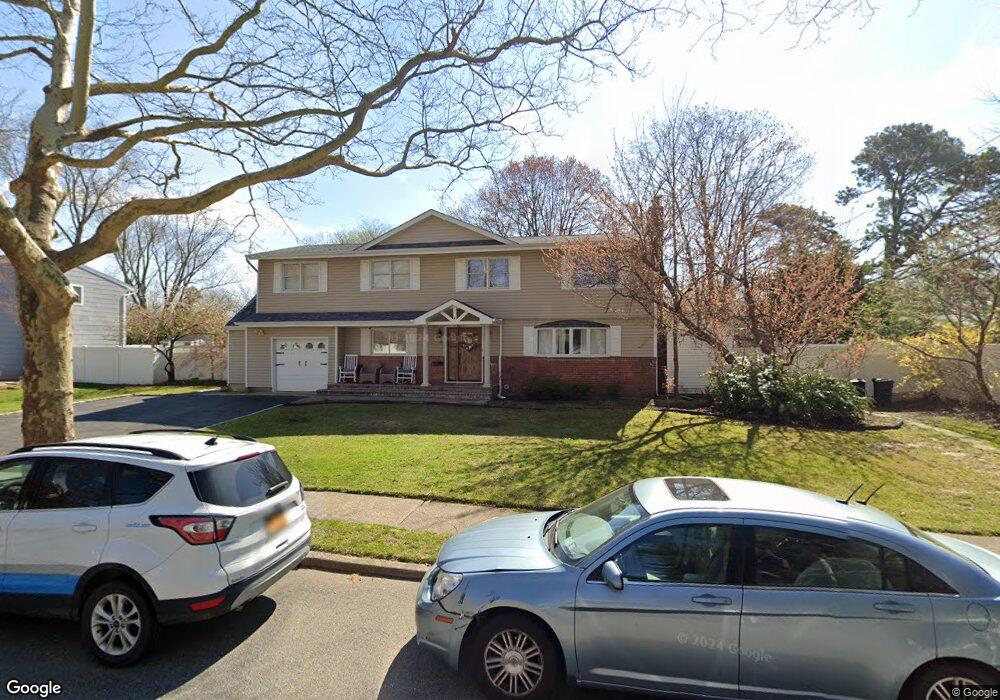 15 Mcnulty St, Dix Hills, NY 11746 - photo 1