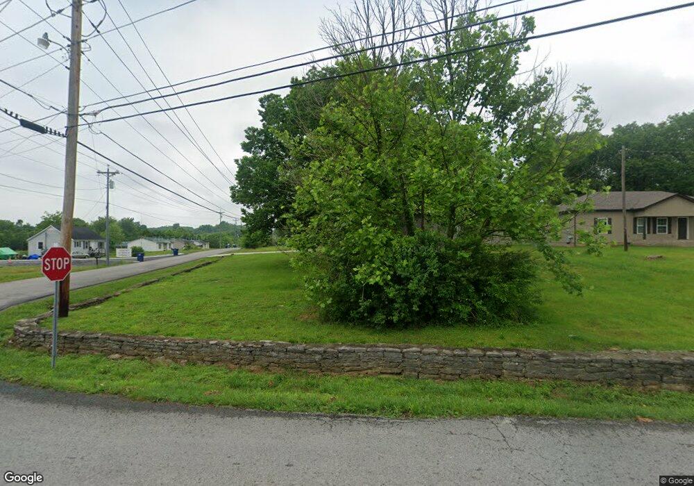 654 Mac St, Shelbyville, TN 37160 - photo 1