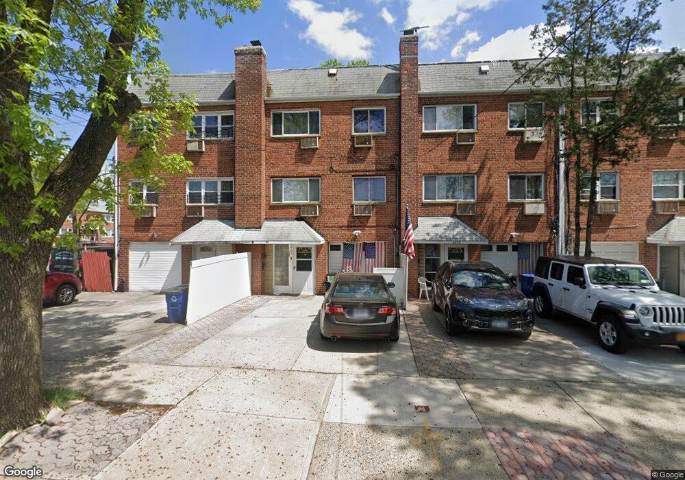 84-01 266th St unit 3rd, Floral Park, NY 11001 - photo 1