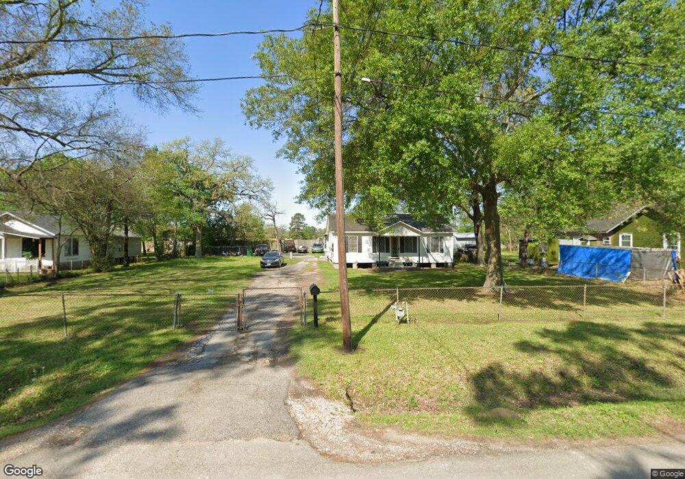 8611 Autumn Ln, Houston, TX 77016 - photo 1