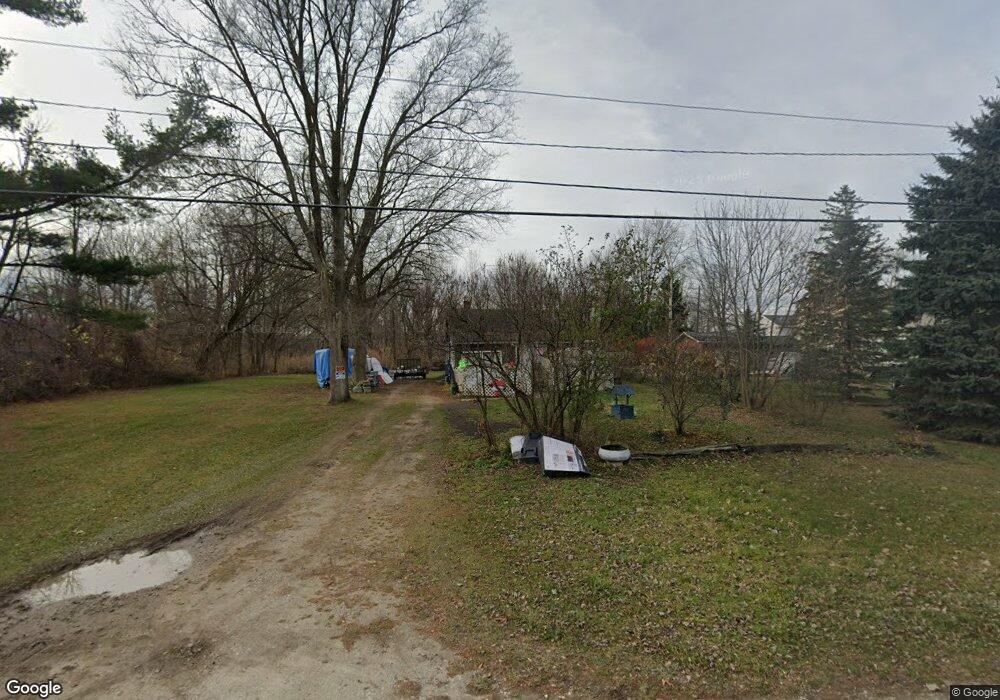 2115 27th St, Port Huron, MI 48060 - photo 1