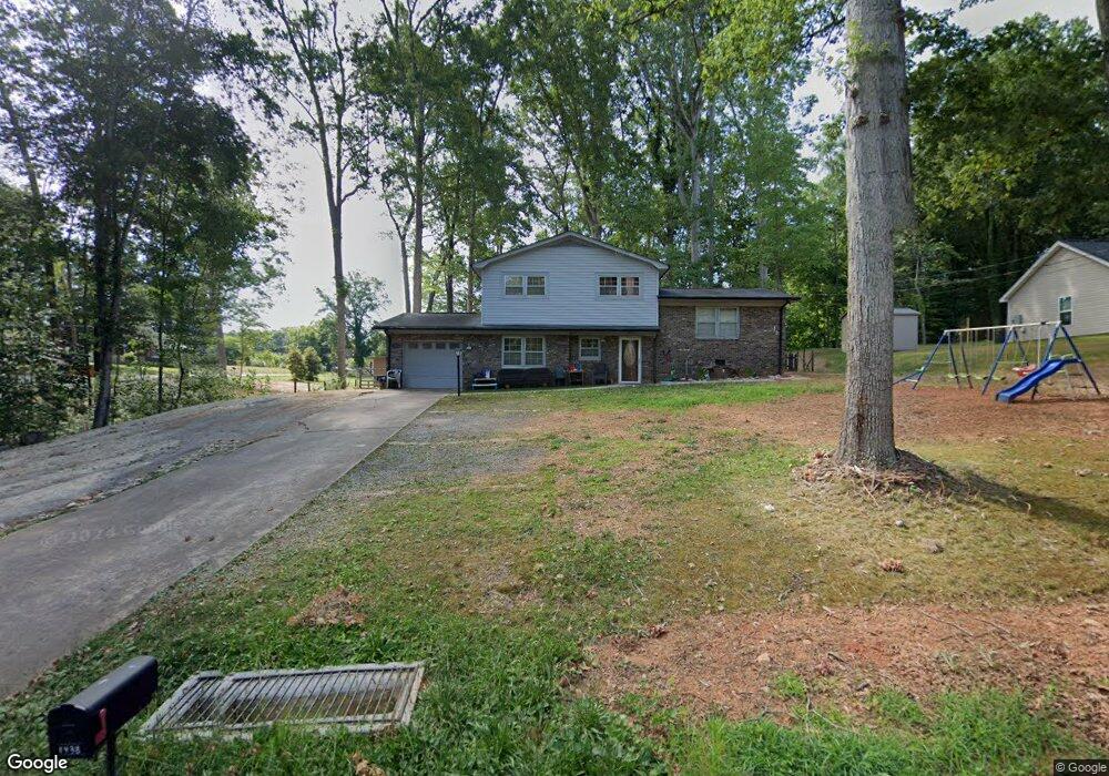1938 Greenwood Rd, Asheboro, NC 27203 - photo 1