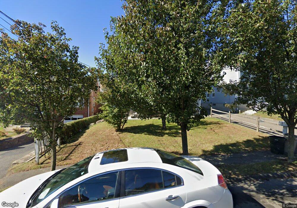 18 Edgewood St, Norwalk, CT 06854 - photo 1