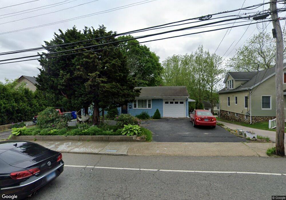 10 S Broad St, Pawcatuck, CT 06379 - photo 1