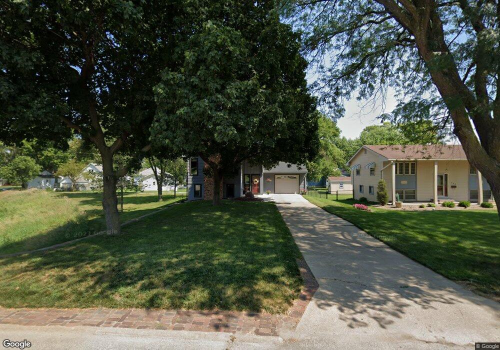 511 W Nishna Rd, Shenandoah, IA 51601 - photo 1