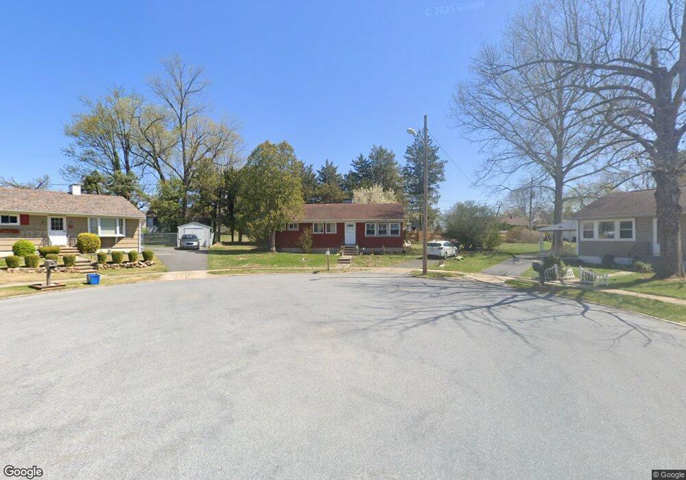 8 Circle Dr, Reading, PA 19606 - photo 1