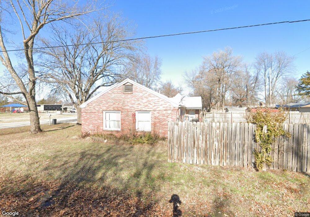 730 S 35th St, Parsons, KS 67357 - photo 1