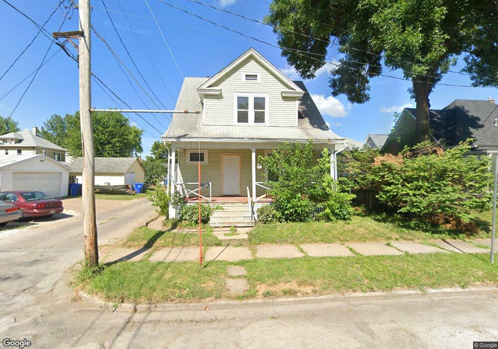 1811 8th St, Moline, IL 61265 - photo 1