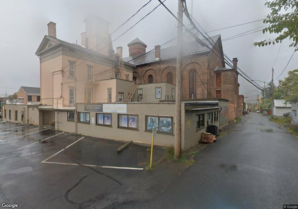 454 Warren St unit 1, Hudson, NY 12534 - photo 1