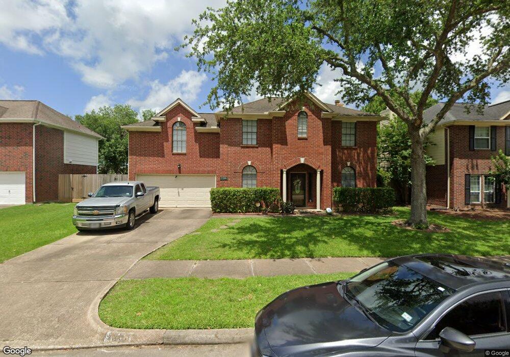 2206 N Mission Cir, Friendswood, TX 77546 - photo 1