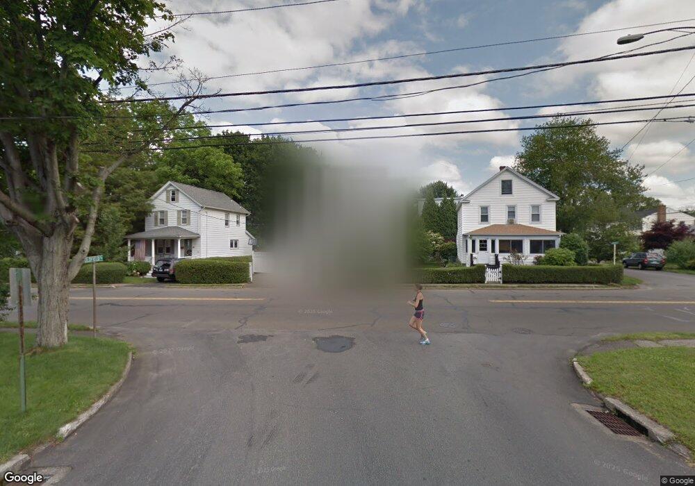 612 Oldfield Rd, Fairfield, CT 06824 - photo 1